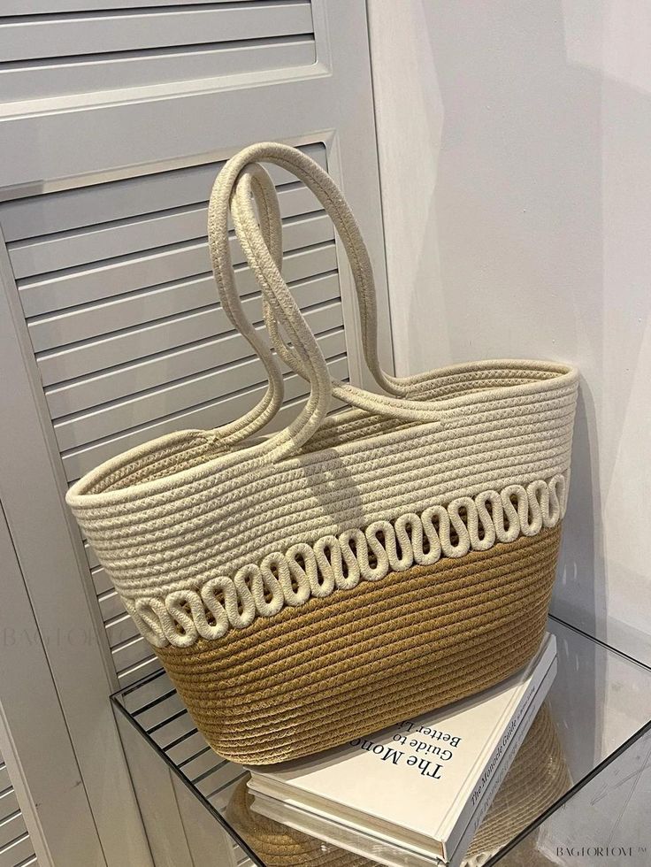Shoulder Bags